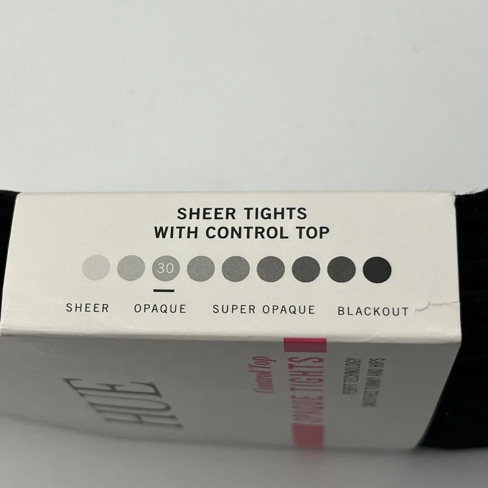 HUE Opaque Tights Women Size 4 Black Control Top Perfit Technology U4590 NEW